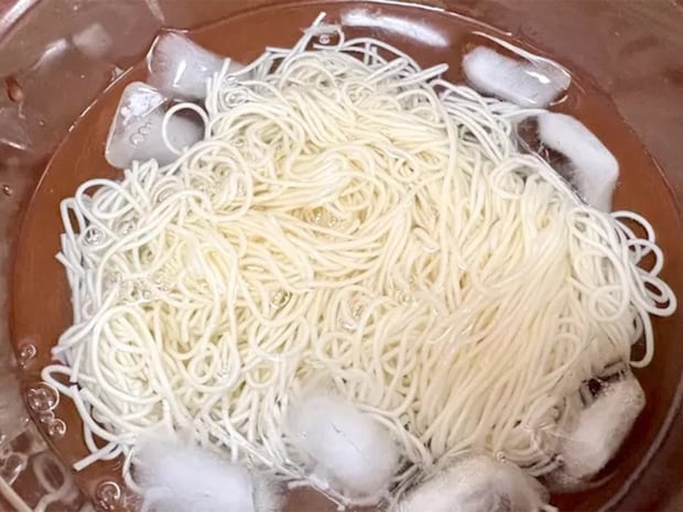 そうめんに「小さじ1杯」混ぜたのは…　意外な味つけに「具なしでもいい」「めんつゆに飽きたらコレ」