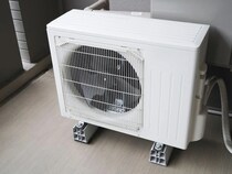 室外機の汚れで『電気代』を無駄にしてるかも？　今すぐできるお手入れ方法とは【家電のお手入れ4選】