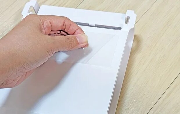 『ダイソー 取り付け式引き出しケース』の写真（撮影：ワード）