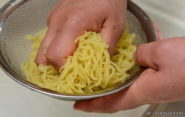 ゆでた麺の写真