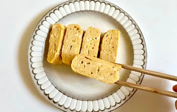 箸で持ち上げる画像（撮影：エニママ）