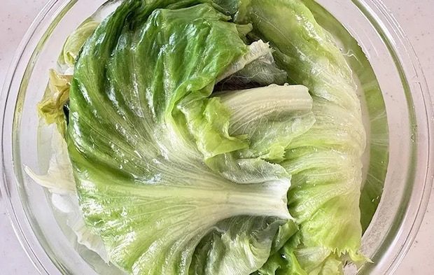 冷水で冷やしている画像（撮影：エニママ）
