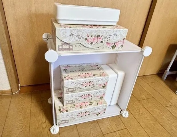 『組み立てパネルと連結ジョイント』の写真（撮影：ワード）