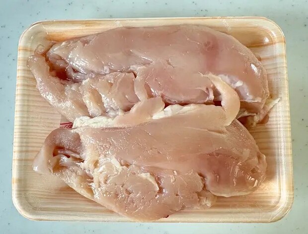 鶏むね肉の画像（撮影：エニママ）