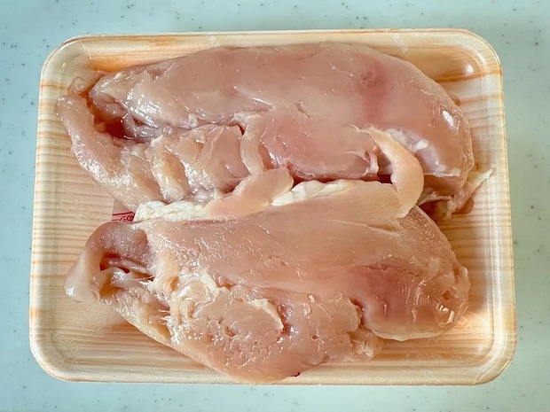 安い鶏むね肉に『大さじ2杯』プラスして揚げ焼き　食べた家族が「から揚げより好きかも！」