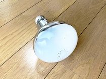 電気代、多く払ってるかも？　電球の負担を増やす『NG行動』は