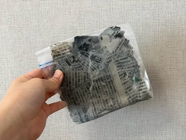 新聞紙の画像