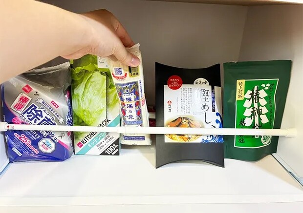 つっぱり棒の活用写真（撮影：grapeライフハック編集部）
