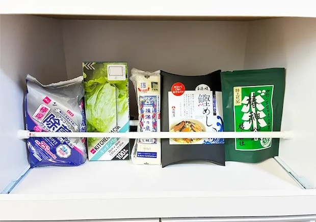 つっぱり棒の活用写真（撮影：grapeライフハック編集部）