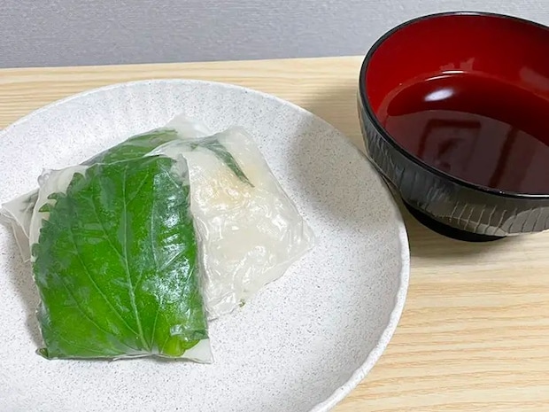 ライスペーパーで巻いたそうめんの写真（撮影：grapeフード編集部）