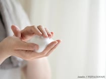 洗顔料、専用アイテムなしでも泡立つ？　花王に聞いた「手でふわふわにするコツ」