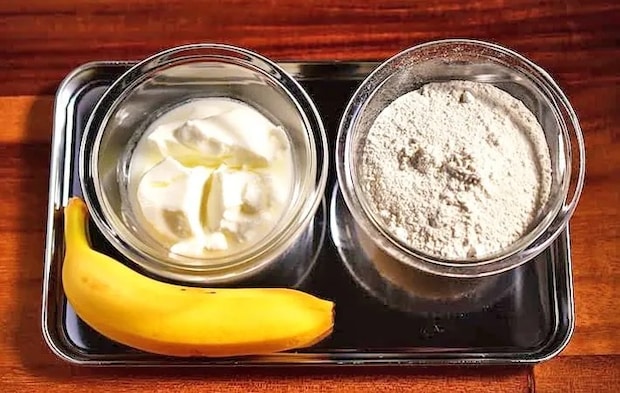 『バナナヨーグルトの玉子焼き器ケーキ』の材料写真（撮影：小泉明代）