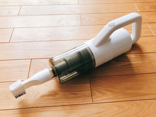 フローリング用『ドライシート』のじゃない使い方　掃除機の裏技に「ストレス減った」【掃除の裏技4選】