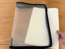 「必要な書類がすぐ見つかる！」　100均『ジッパーファイル』と組み合わせたのは？