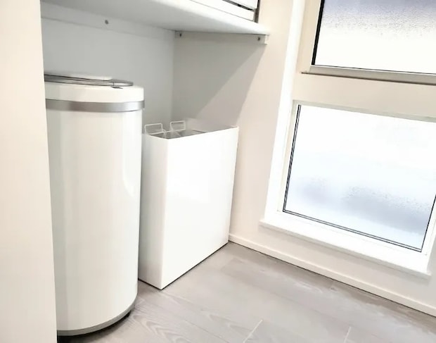 キッチンに設置されたゴミ箱