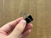 カギにダブルクリップを通すと…　日常のイライラを解消してくれるアイディア