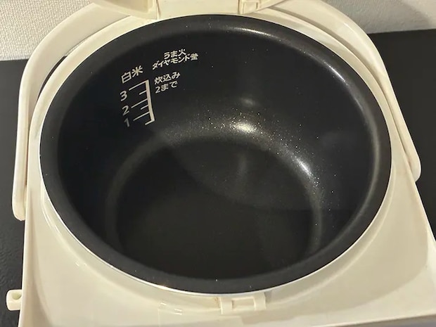 炊飯器の内釜（撮影：grapeライフハック編集部）