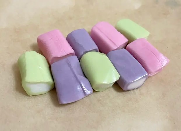 『ハイチュウ』を並べた写真（撮影：grapeフード編集部）