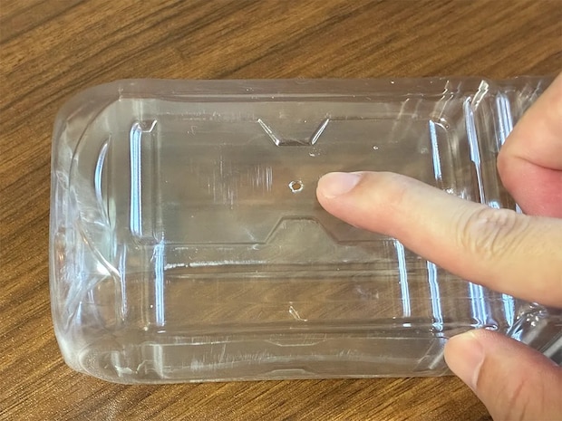 ペットボトルに『3mm』穴を開けて…　蓋をゆるめると「便利！」【簡単災害対策】