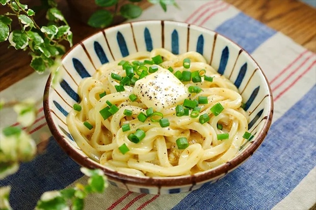 『レンジで即完成！【釜玉だしバタうどん】』の写真
