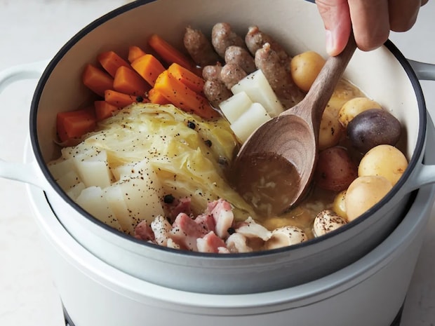 野菜&肉のうまみがおいしい『無水調理』はこう作る! メーカーに聞いた