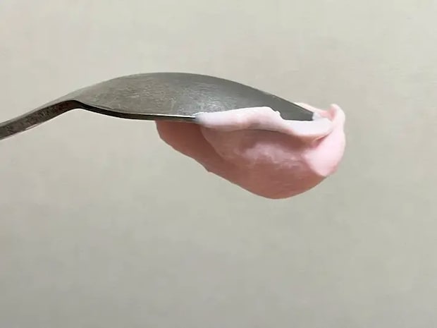 水切りしてもったりしたヨーグルトの写真（撮影：grapeフード編集部）