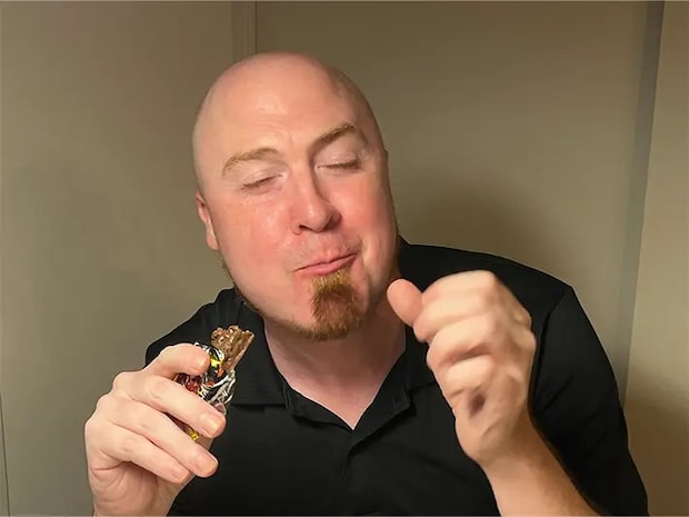 外国人のおすすめのコンビニチョコの写真（撮影：grapeフード編集部）