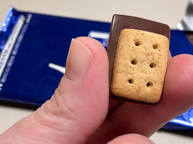 外国人のおすすめのコンビニチョコの写真（撮影：grapeフード編集部）
