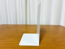 ブックエンドの『短い面』を差し込んでみて！　玄関の小物が片づく収納ワザが、こちら