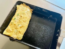 玉子焼きに余っていた『15g』を加えるだけ　食べた夫が「最高のつまみ」