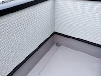 ベランダ掃除に「おすすめの天気」が…？　意外と知らない正解が、こちら！【掃除テク4選】