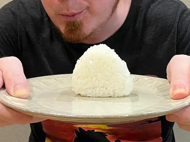 外国人のおすすめのおにぎりの写真（撮影：grapeフード編集部）