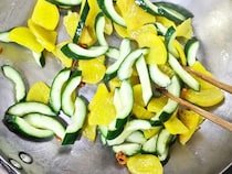 食べた夫が「いい味してるね」　キュウリとたくあんで作る簡単な一皿