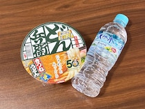 カップうどんに水を注いで1時間　夏や災害時に助かる『お湯なし調理法』がこちら