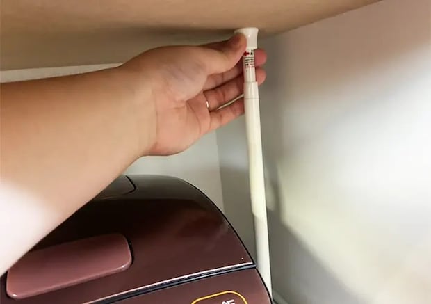 つっぱり棒の活用写真（撮影：grapeライフハック編集部）