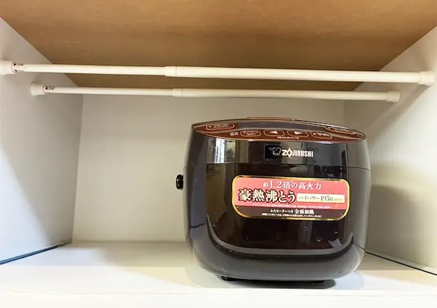 つっぱり棒の活用写真（撮影：grapeライフハック編集部）