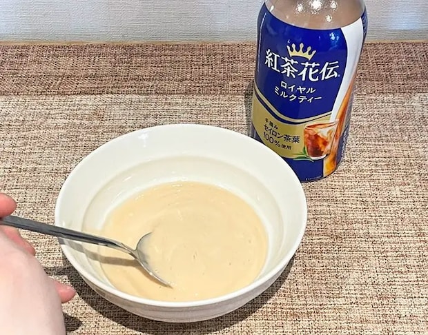 ホットケーキミックスにミルクティーを混ぜた写真（撮影：grapeフード編集部）