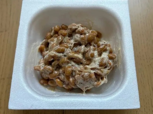 納豆のタレ、入れるのは混ぜる前と後どっち? 実は劇的においしくなるのは…
