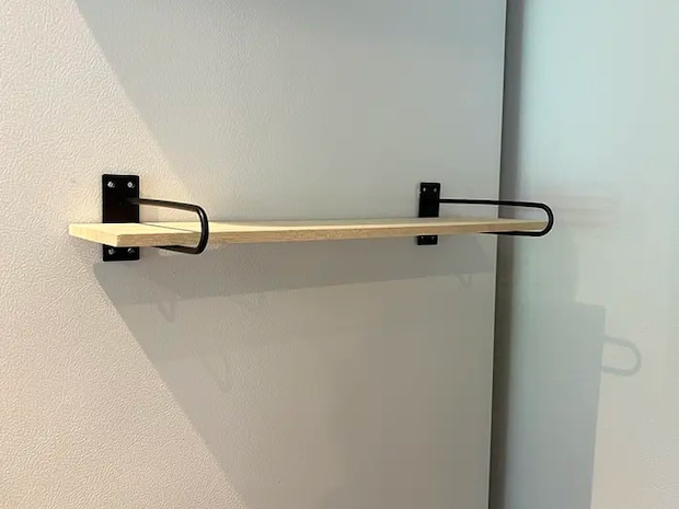 U型ブラケットの画像