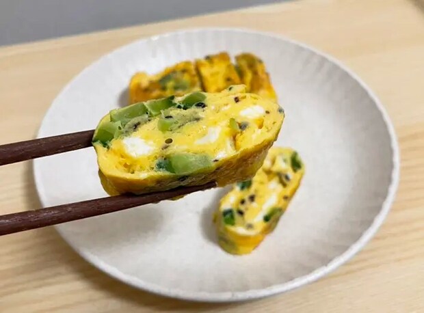ゴーヤとゴマ塩の玉子焼きの写真（撮影：grapeフード編集部）