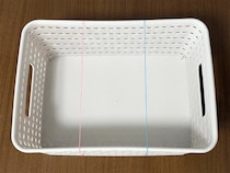 バスケットに輪ゴムを掛けると？　すぐに試せる収納術が、こちら