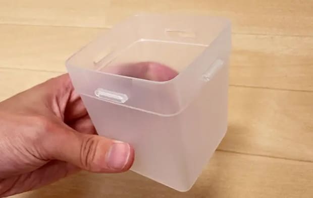 ダイソーのくつした整理カップの写真（撮影：grapeライフハック編集部）