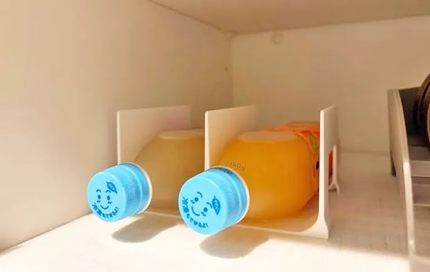 『ダイソー ペットボトルラック』の使用写真（撮影：ワード）