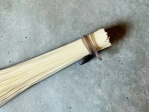 「麺が絡まって盛りつけにくい…」 プチストレスを解消するゆで方に「お店みたいなそうめん!」