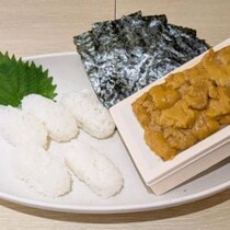 【くら寿司】寿司を作ってくれないか？ くら寿司で寿司を作ってくれないか？ うにの寿司を頼む