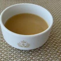 ドバイの浮かぶレジェンド高級船ホテル「クイーン・エリザベス2」でいただく「あのスープ」