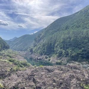 北山村観光協会が「人工物がいっさい目に入らない景色」を公開→ おわかりいただけだろうか