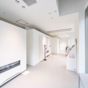 ダイドー新型自販機「HAKU」ボタンも商品表示もない理由