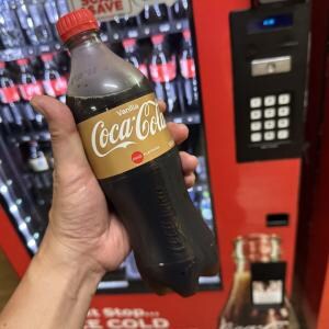 すっごくおいしいので日本でも売ってほしいバニラ味のコカ・コーラ