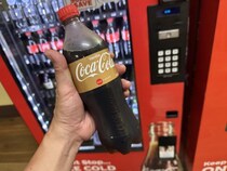 すっごくおいしいので日本でも売ってほしいバニラ味のコカ・コーラ